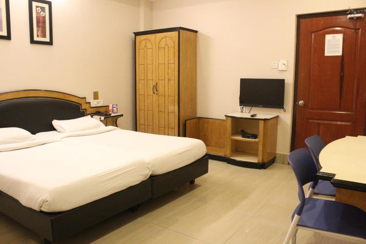 Hotel Priya Bhubaneswar Ngoại thất bức ảnh